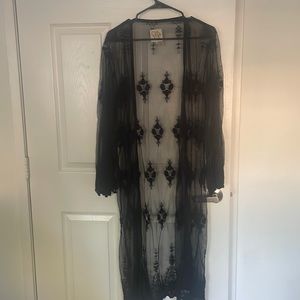 BLACK LACE CARDIGAN